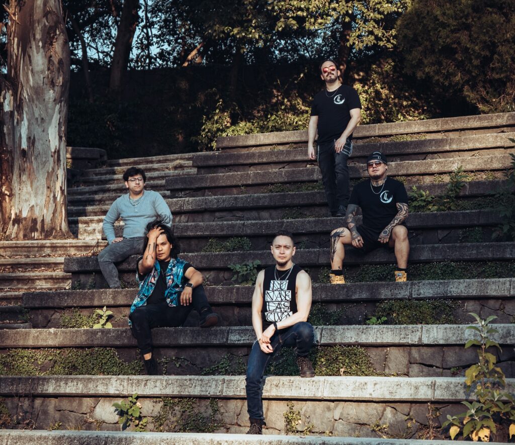 Lunae Lasciva lanza su nuevo sencillo "Reborn": La Historia de una banda mexicana en constante evolución. 2 502439061 18420315220097988 2668729075996583845 n